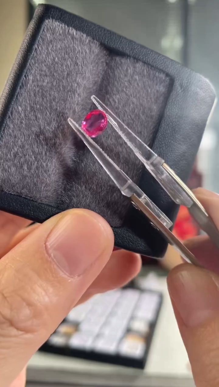 【闪购商品】蓝宝石裸石未镶嵌粉蓝宝1.02克拉