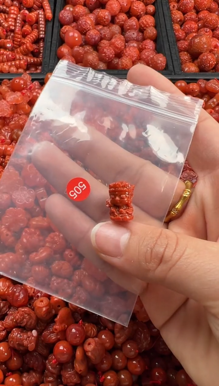 【闪购商品】南红玛瑙颈饰未镶嵌2