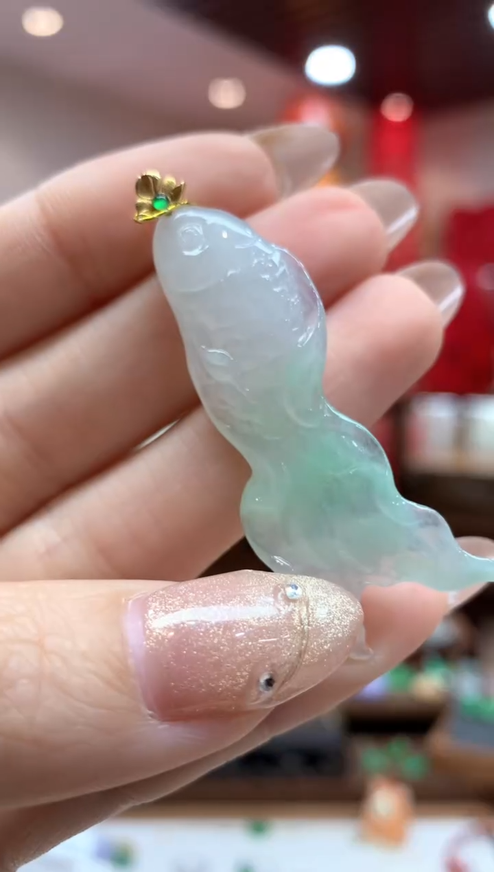 【闪购商品】翡翠吊坠(不含链)18K金镶嵌鱼