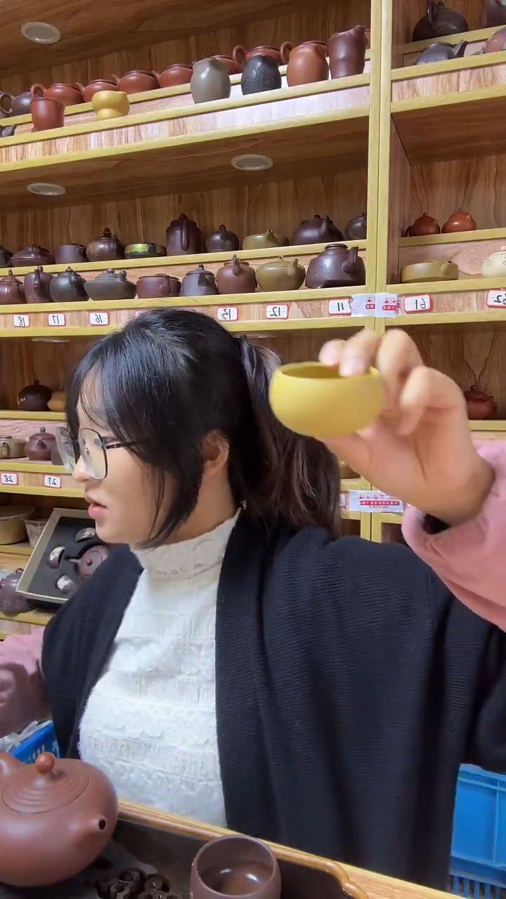 茶壶紫砂白*黄段80cc左右杯2个