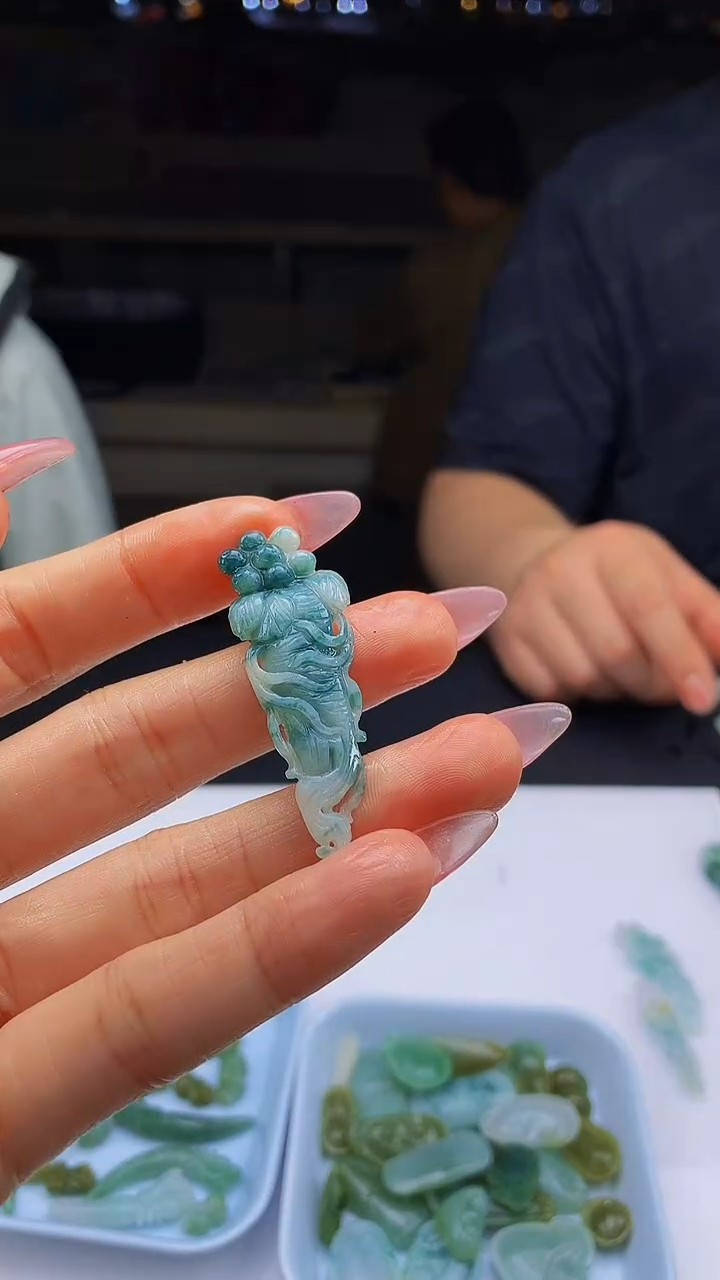 未镶嵌定制翡翠天然A货翡翠
