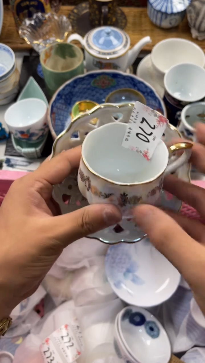 贝**托 店铺名称 轩轩瓷器 闪购类型 定向 贝卡托托
