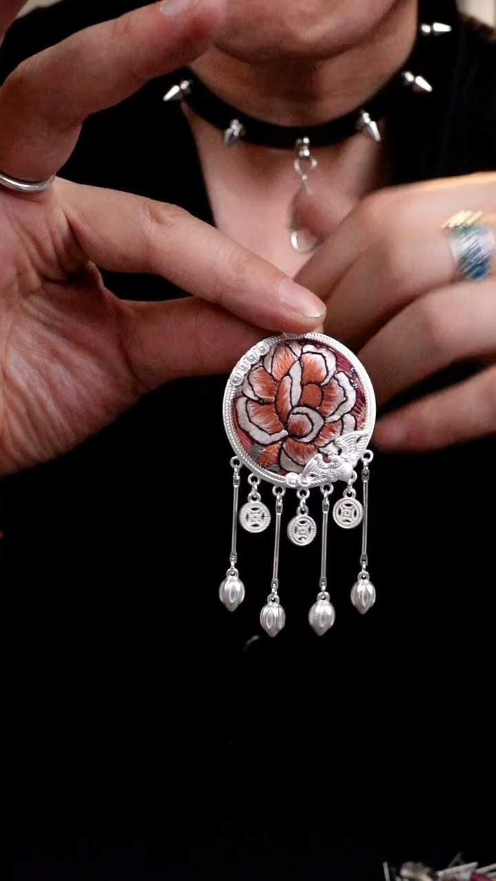 【闪购商品】织绣072非遗手工刺绣吊坠