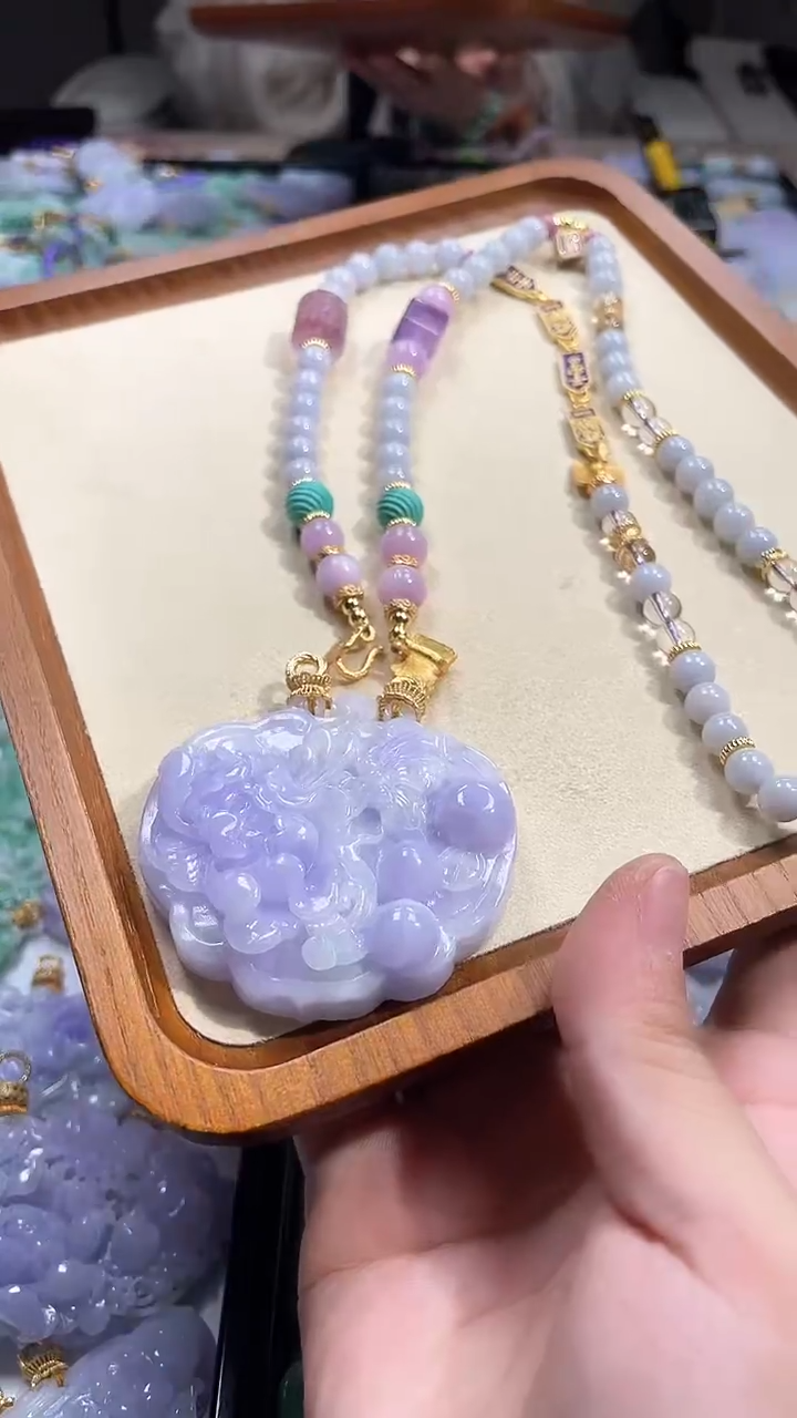 【闪购商品】翡翠颈饰未镶嵌吊坠