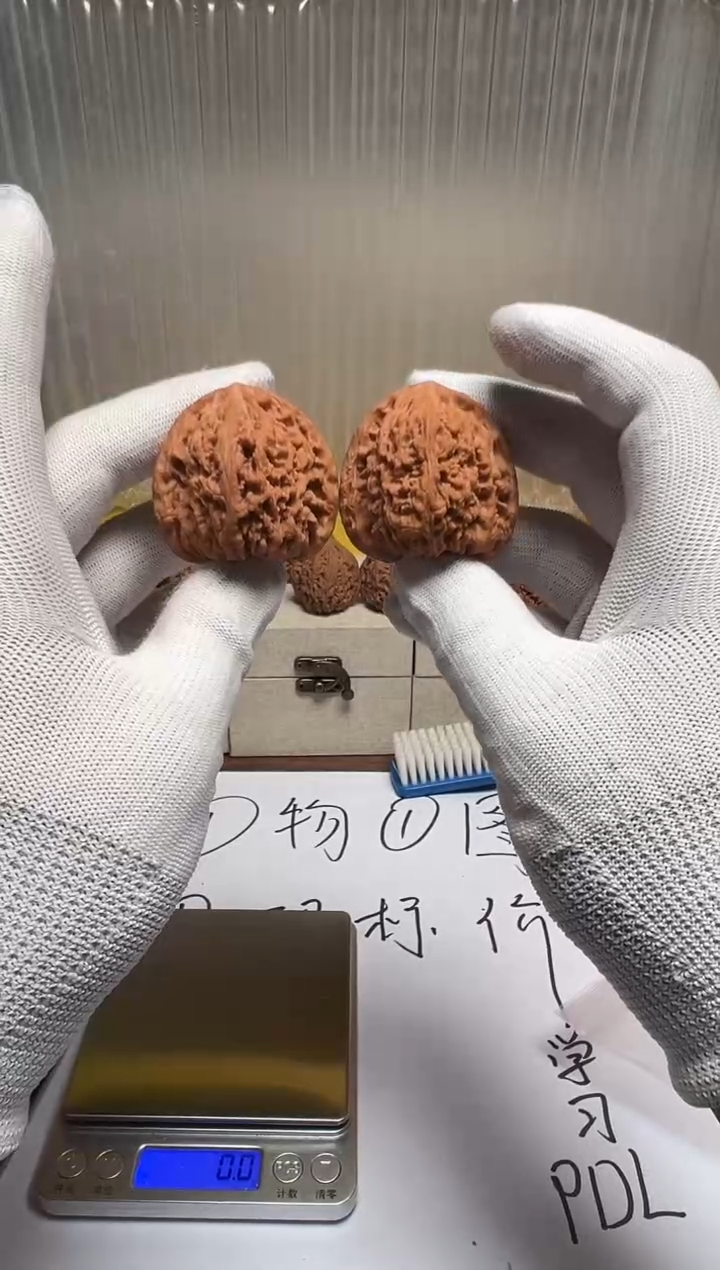 把件文玩核桃有**盔45南疆石