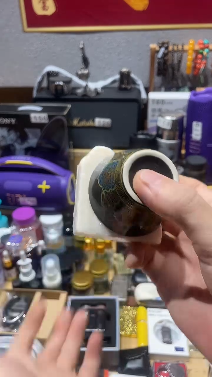 瓷片闪购商品 如图所示