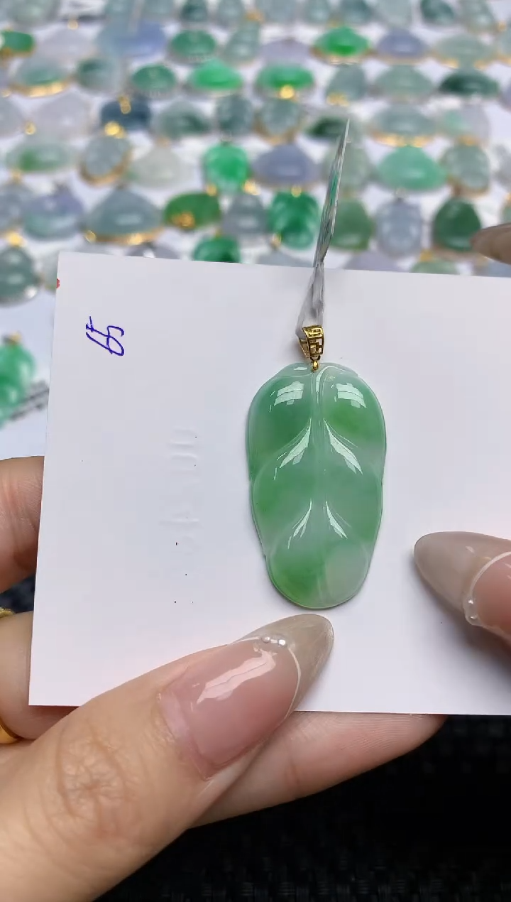 【闪购商品】翡翠颈饰18K金镶嵌天然翡翠A货