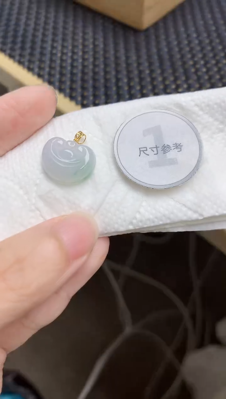 翡翠18K金镶嵌颈饰天然缅甸A货翡翠