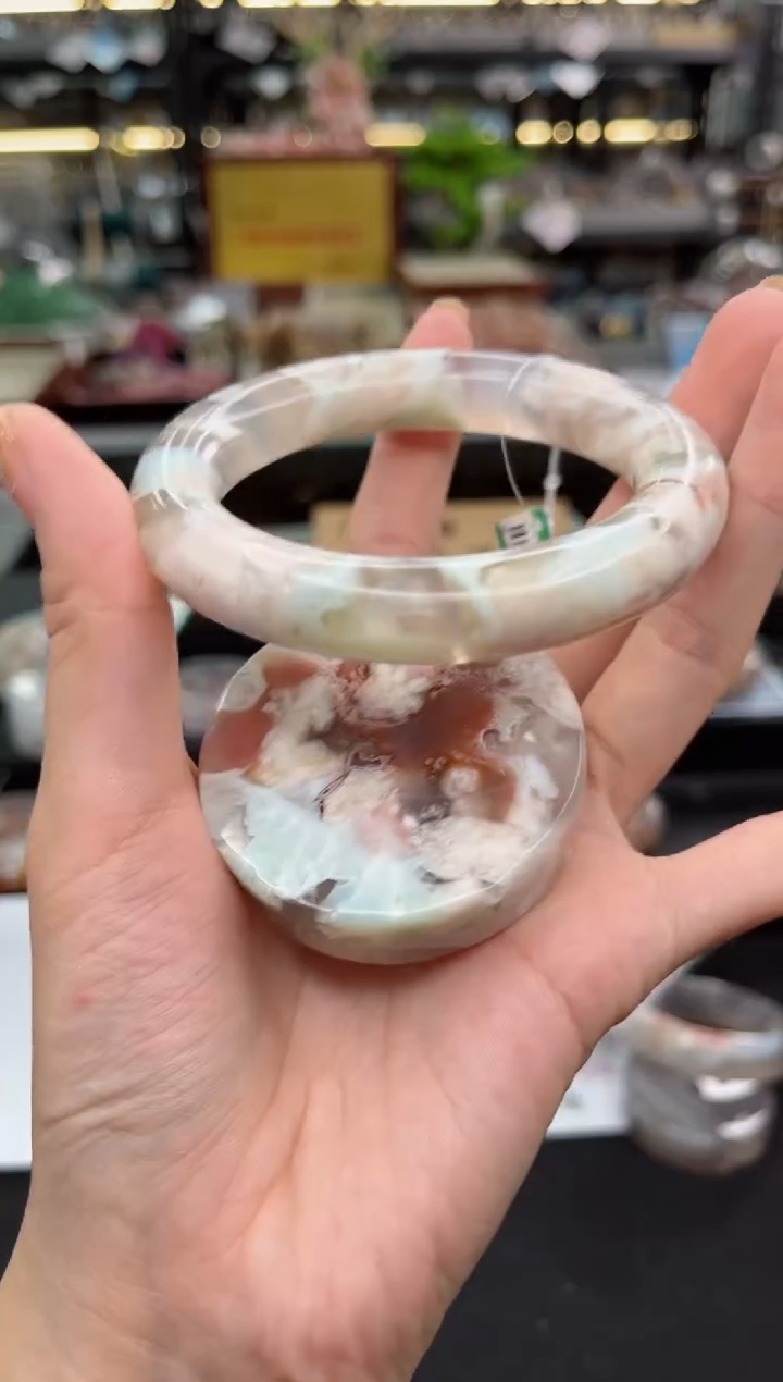 【闪购商品】石英质玉手镯未镶嵌57圈口（赠品镯心）S921131