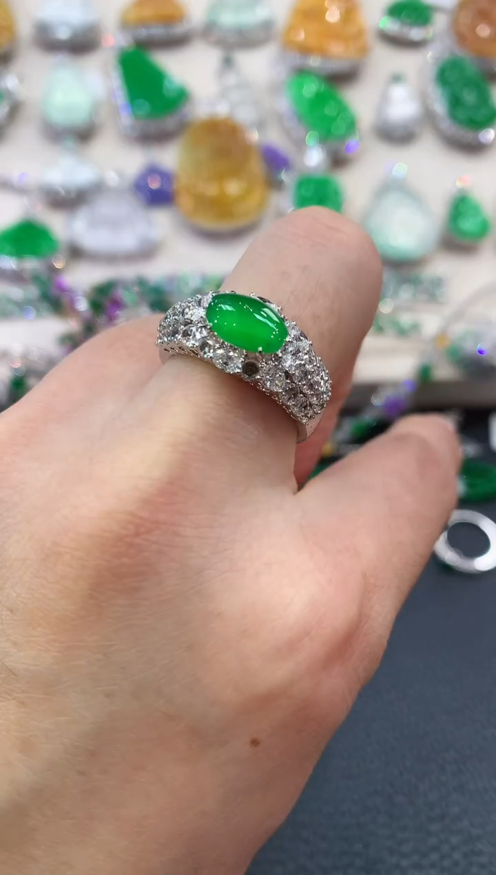 【闪购商品】翡翠戒指18K金镶嵌B43        