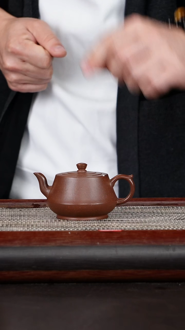 【闪购商品】紫砂茶壶柱础紫玉金砂150CC