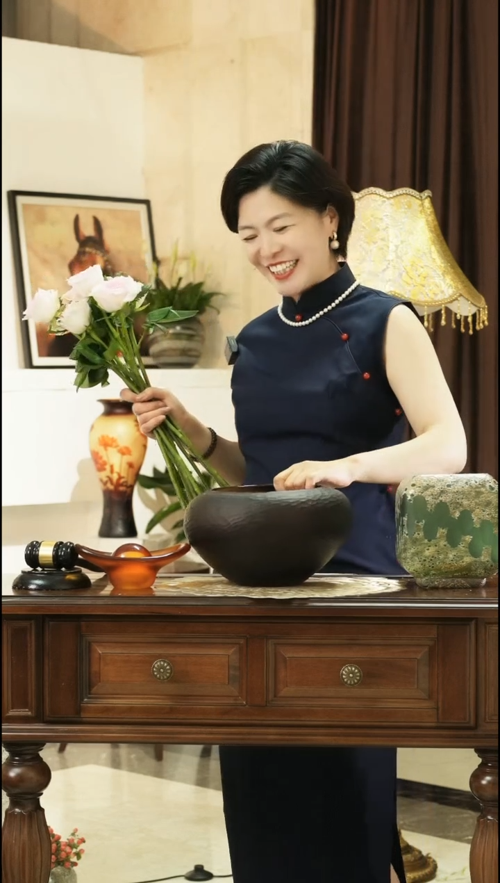 琉璃手工艺品磨刻