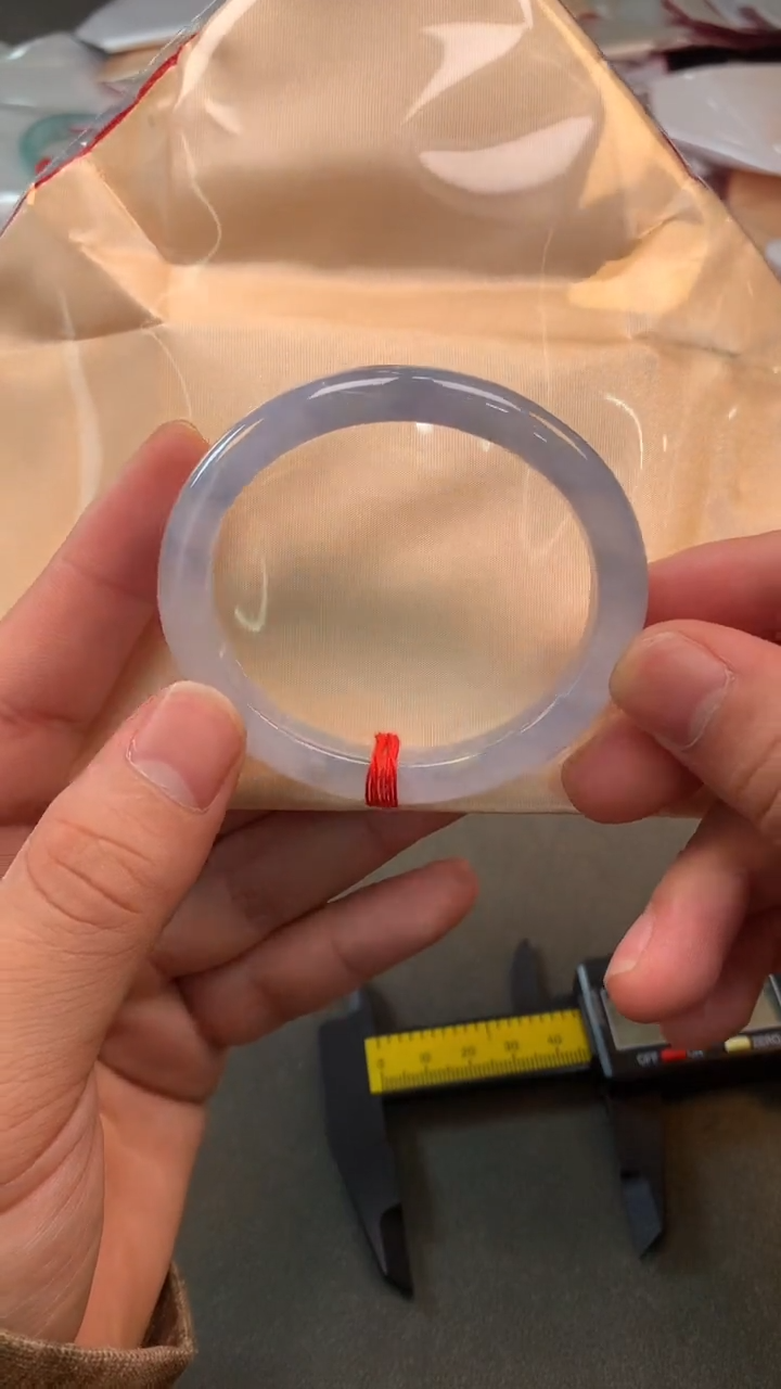 【闪购商品】翡翠手镯（贵妃镯）未镶嵌手镯