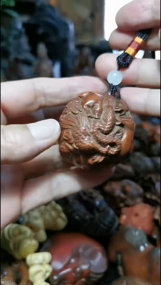 黄杨木十二生肖吊坠手把件