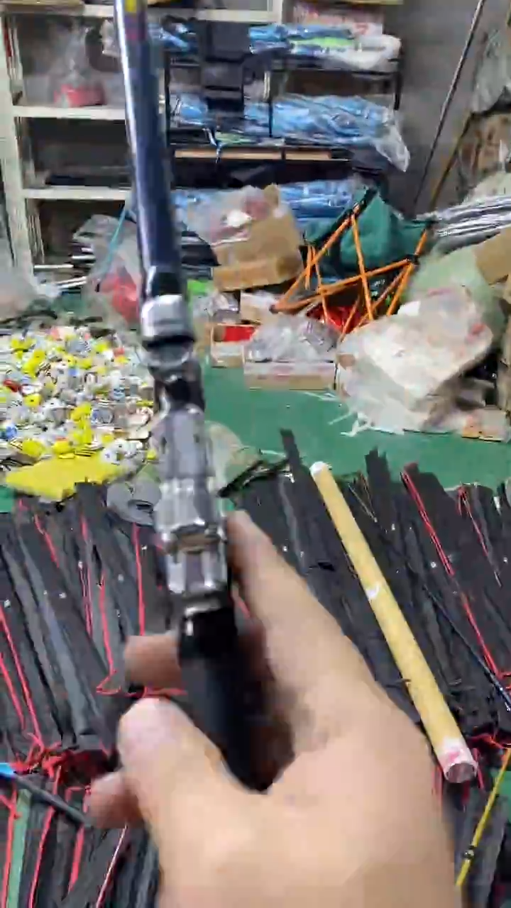 1.8米筏竿  微瑕颜色随机  三支  