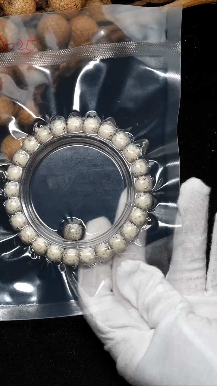 手串星月菩提半壁江山骨瓷白9*8尺寸-A025