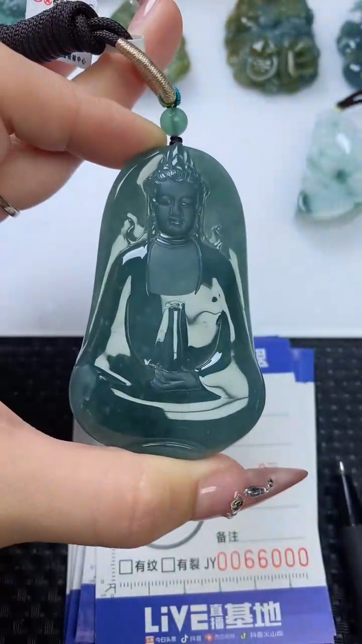 【闪购商品】翡翠颈饰未镶嵌11111111111111111