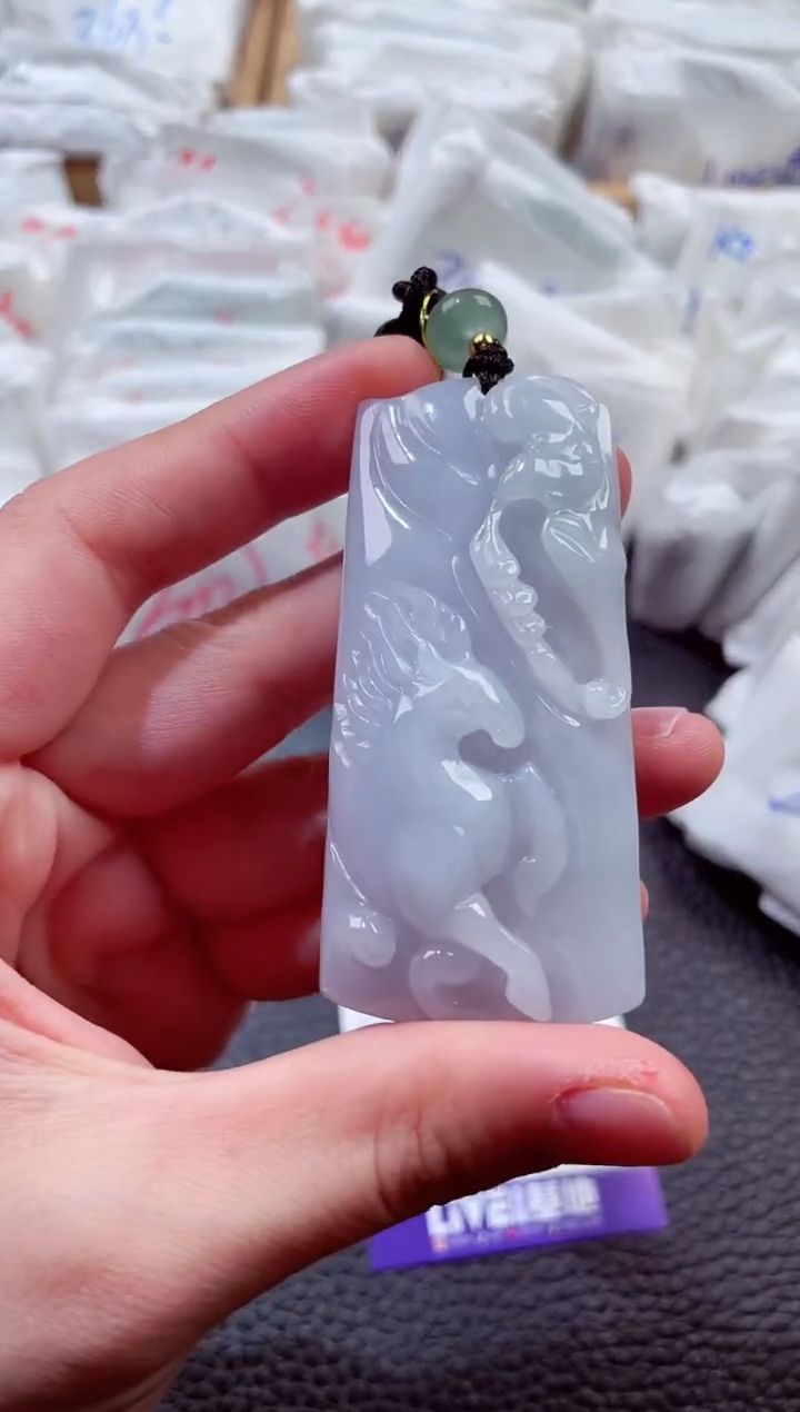 翡翠未镶嵌颈饰00007207