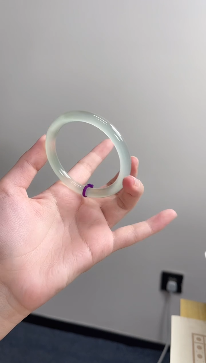 玛瑙/玉髓手镯未镶嵌55-56圈卡8