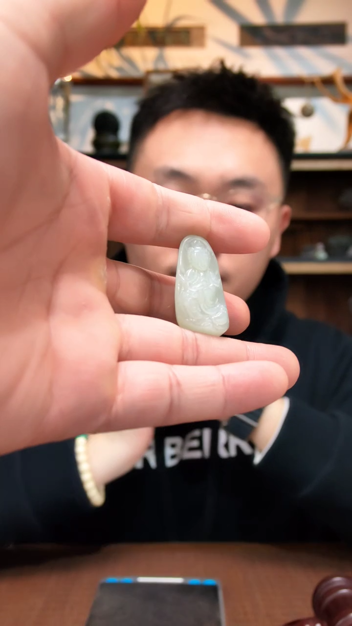 颈饰未镶嵌和田玉和田玉观音吊坠ZD编绳