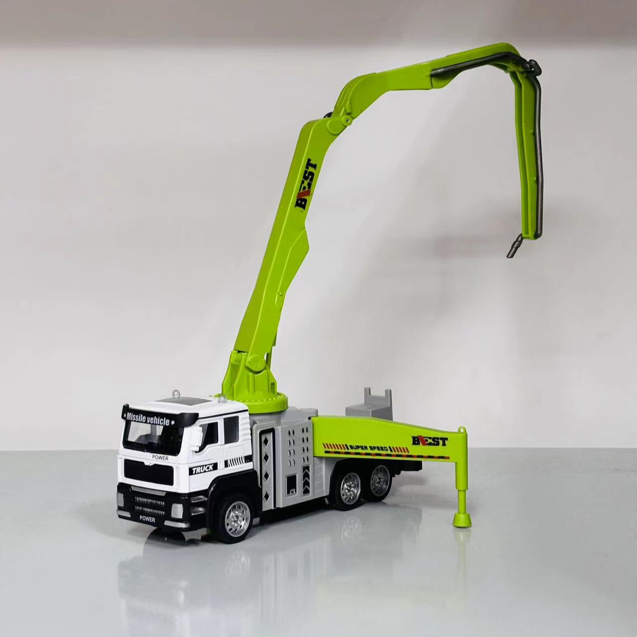 合金水泥泵车带回力 车头合金 袋装玩具