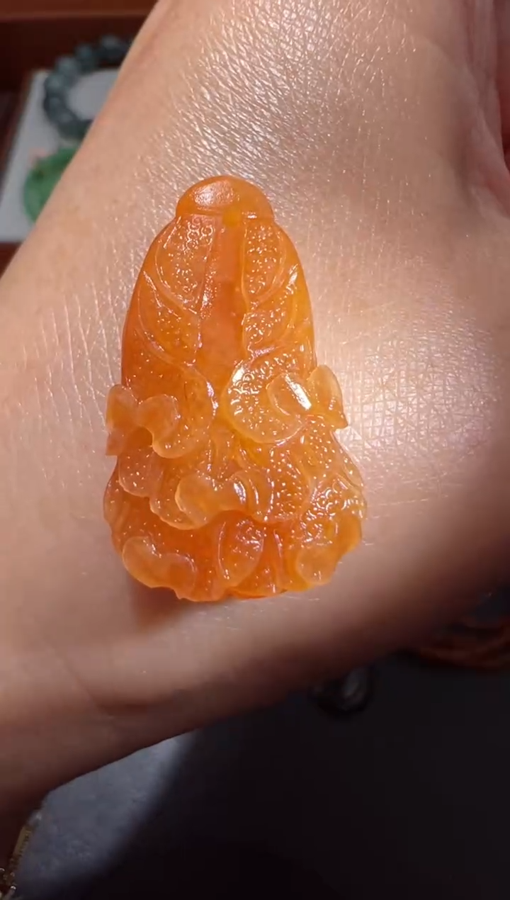 【闪购商品】定制翡翠未镶嵌25.7*19.6*8.8白菜