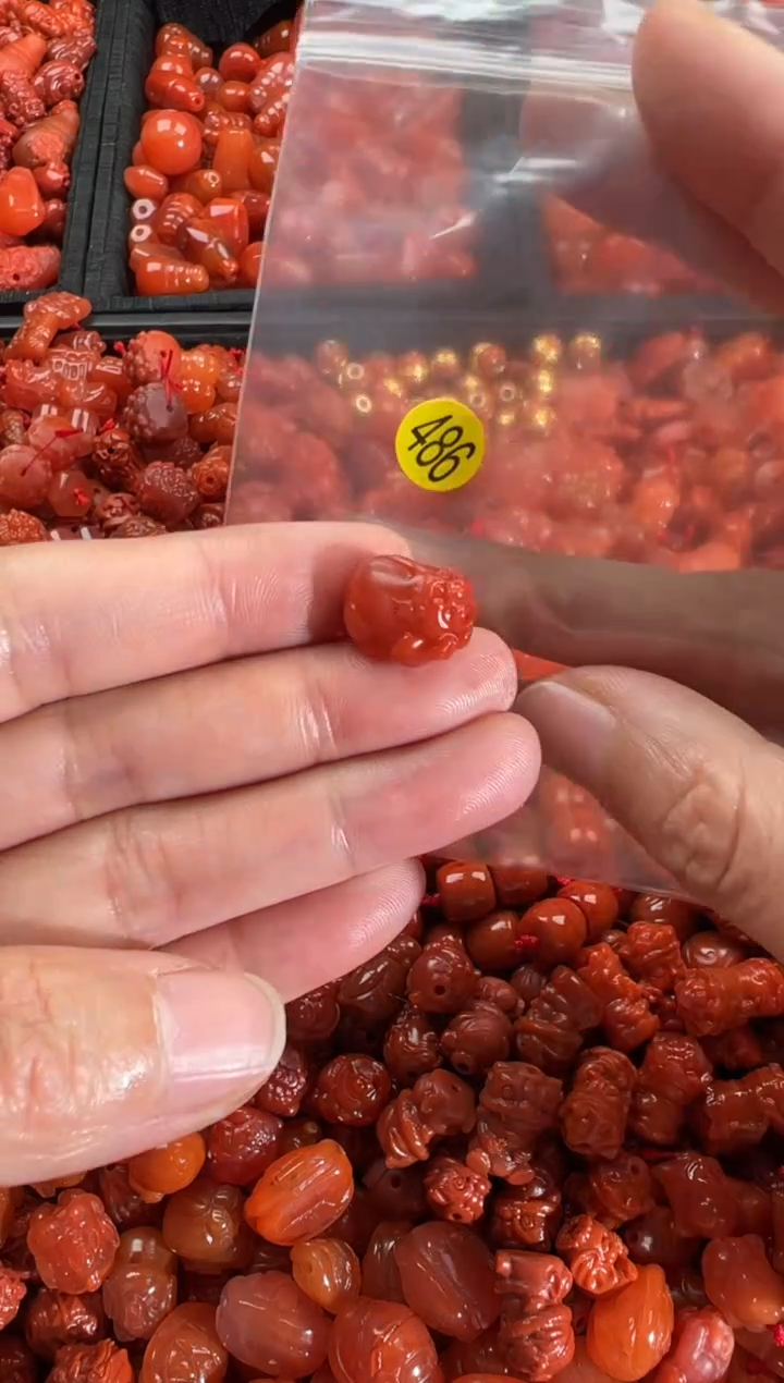 【闪购商品】南红玛瑙颈饰未镶嵌1