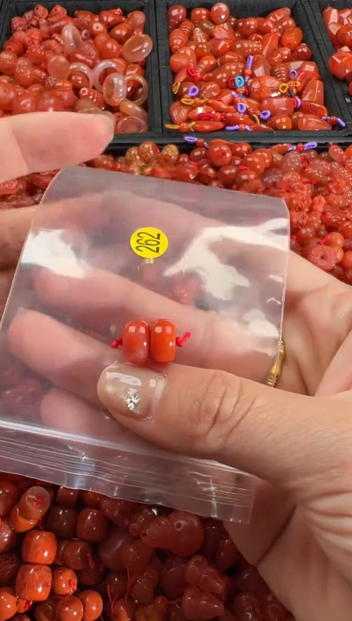 【闪购商品】南红玛瑙颈饰未镶嵌1