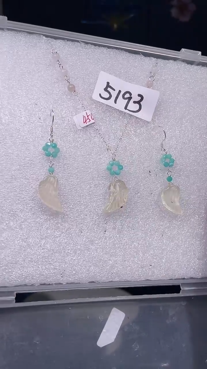 颈饰未镶嵌水晶喜欢拍