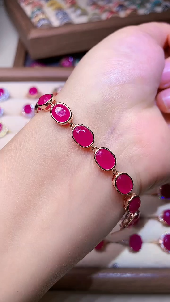 【闪购商品】红宝石手链银S925镶嵌0000