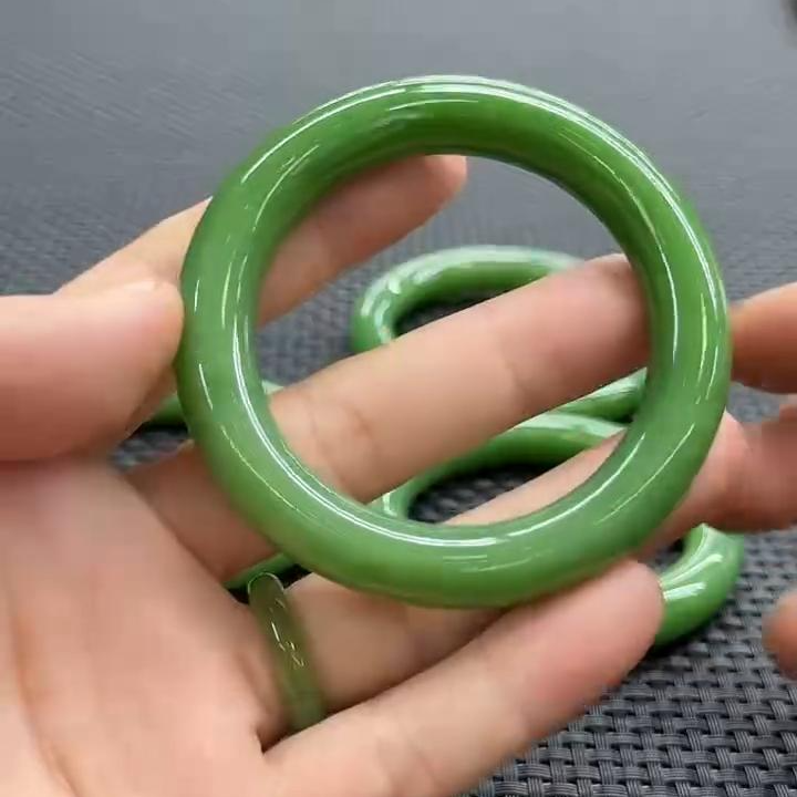 【老郑家】和田玉手镯一支(多样性发1件)