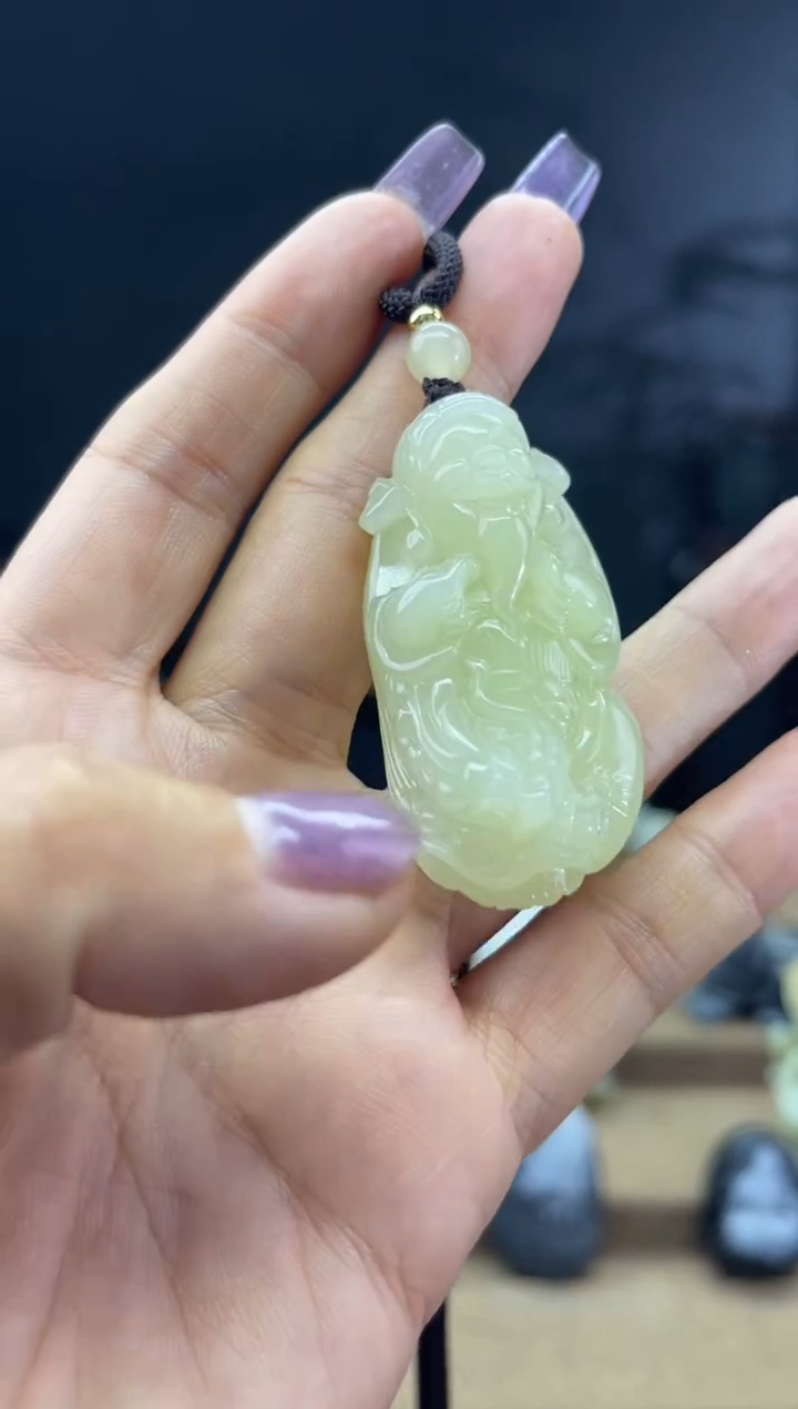 颈饰未镶嵌和田玉1