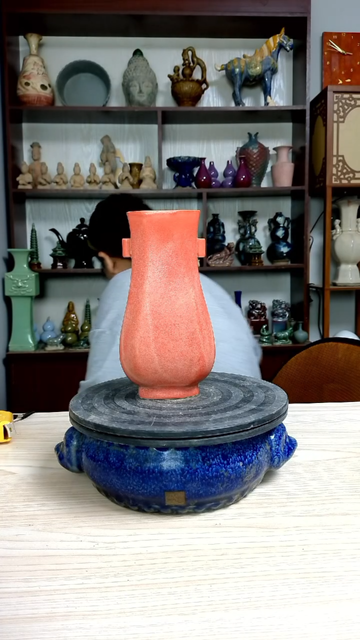 经典精美复古风格瓷器