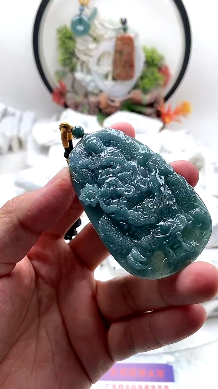 颈饰未镶嵌翡翠普贤