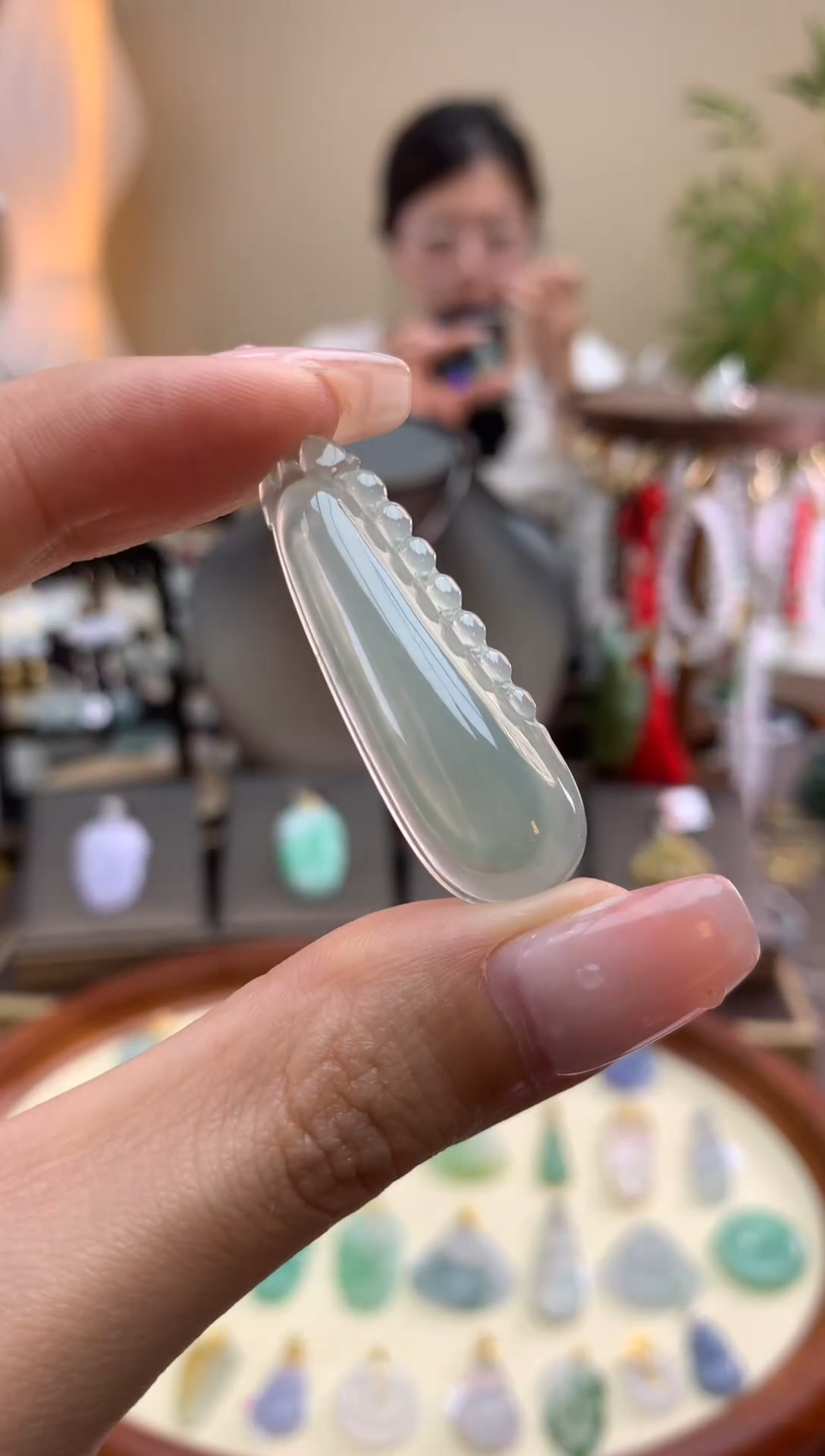 【闪购商品】翡翠颈饰18K金镶嵌福瓜