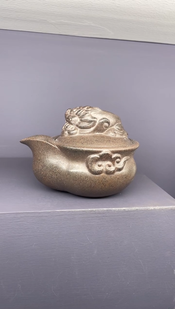 【闪购商品】紫砂茶壶岩中泥   瑞兽宝瓶