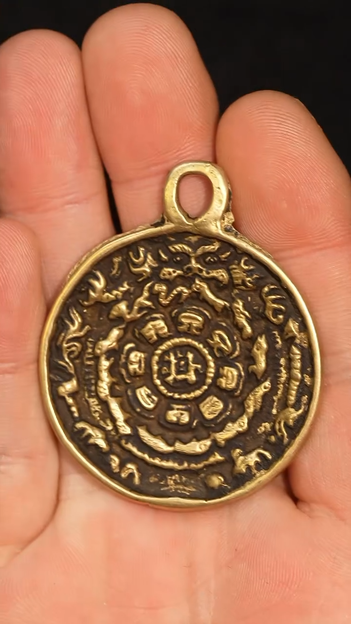 冲赛康胡子哥，九宫八卦牌262