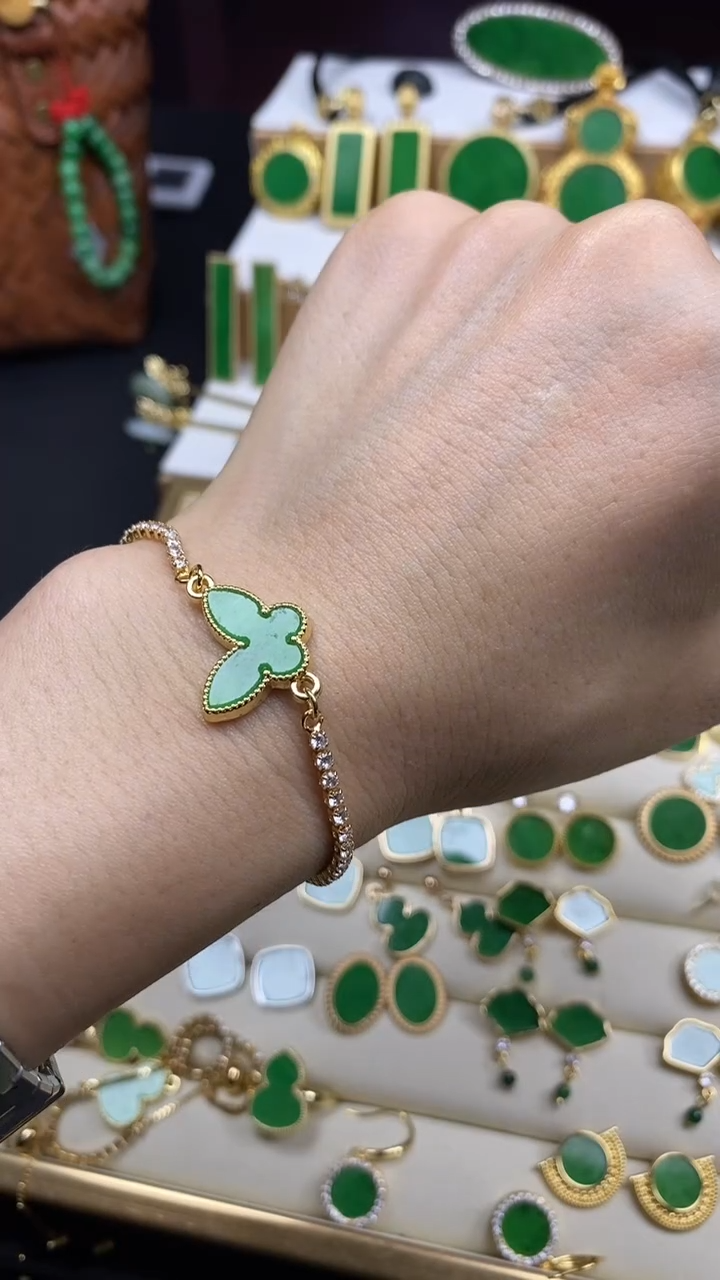 无钛钢蝴蝶时尚手链