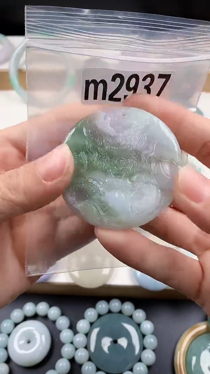 颈饰未镶嵌翡翠天然翡翠吊坠挂件