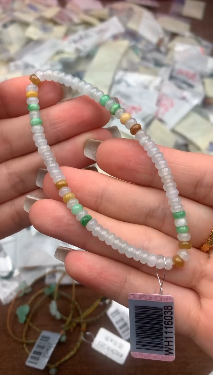 未镶嵌挂件翡翠—