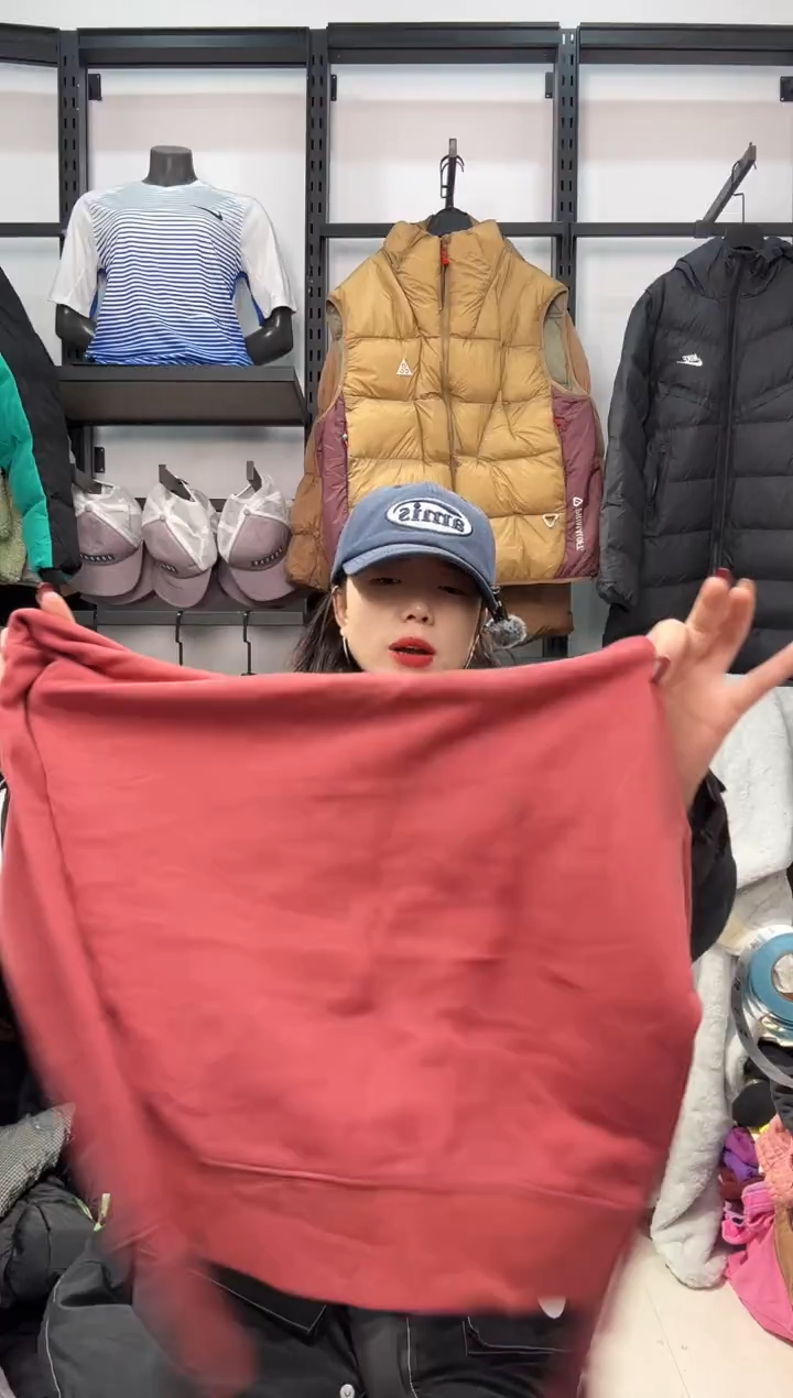 2178闪购编码  运动卫衣裤以直播间过款为准 尺码  ·  135