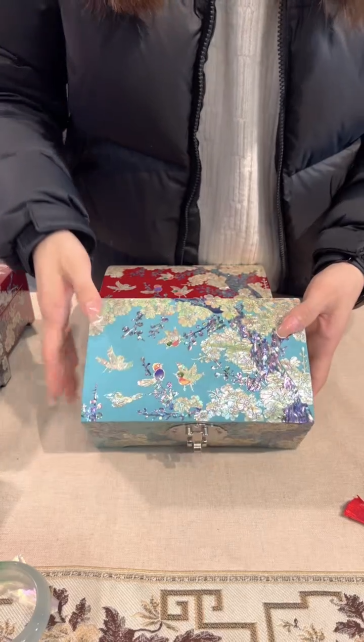 【闪购商品】鱼锁扇形贝底弘贝雅螺钿漆器文化馆