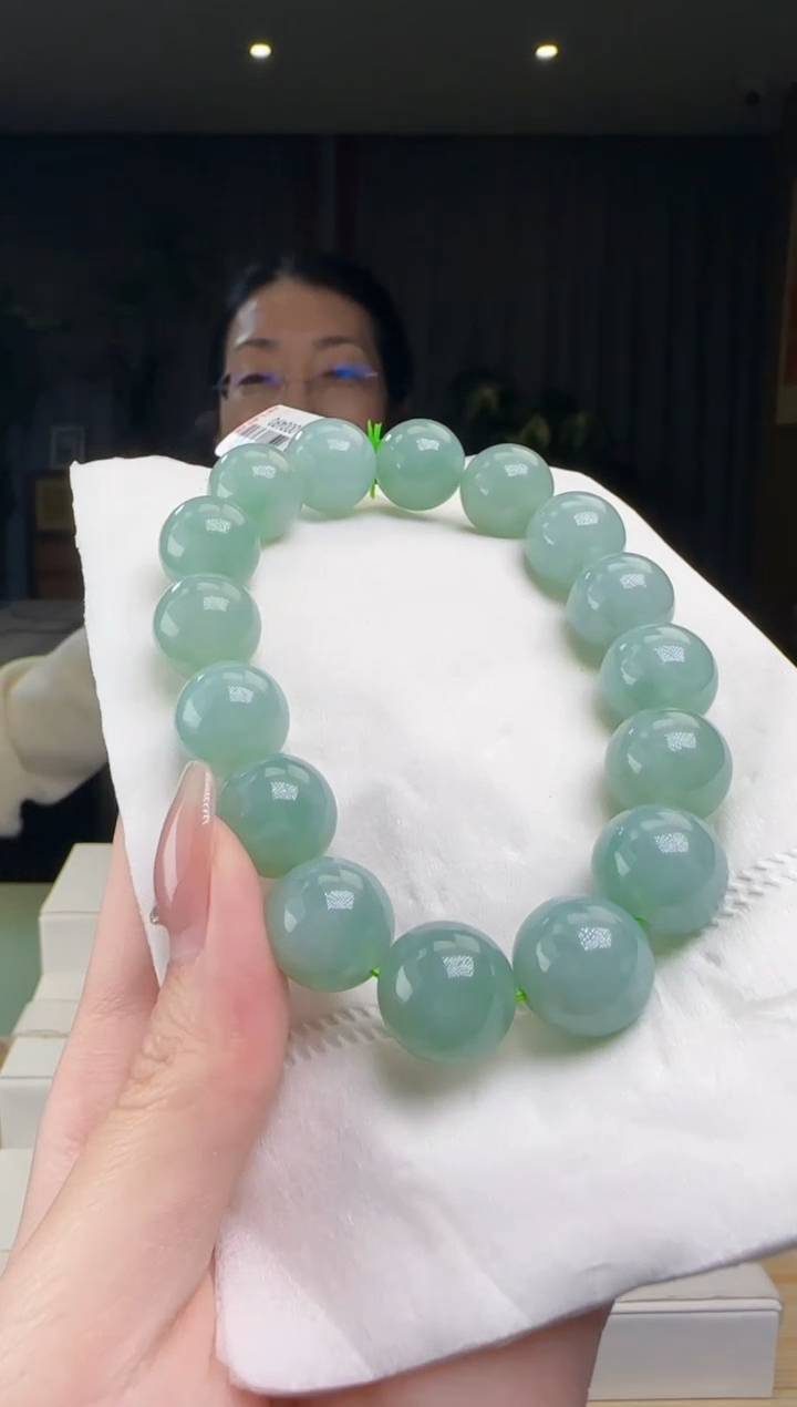 【闪购商品】翡翠手串未镶嵌CC@@WS1WX30270