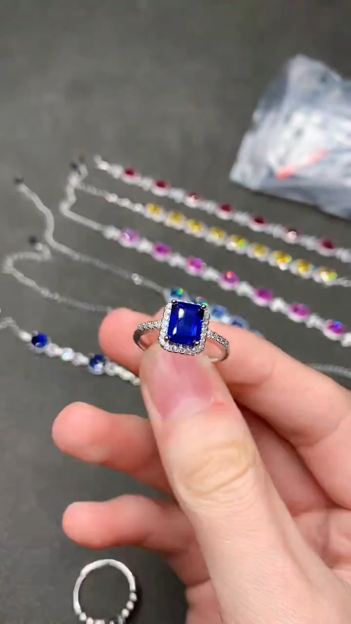 【闪购商品】蓝宝石戒指银S925镶嵌..........