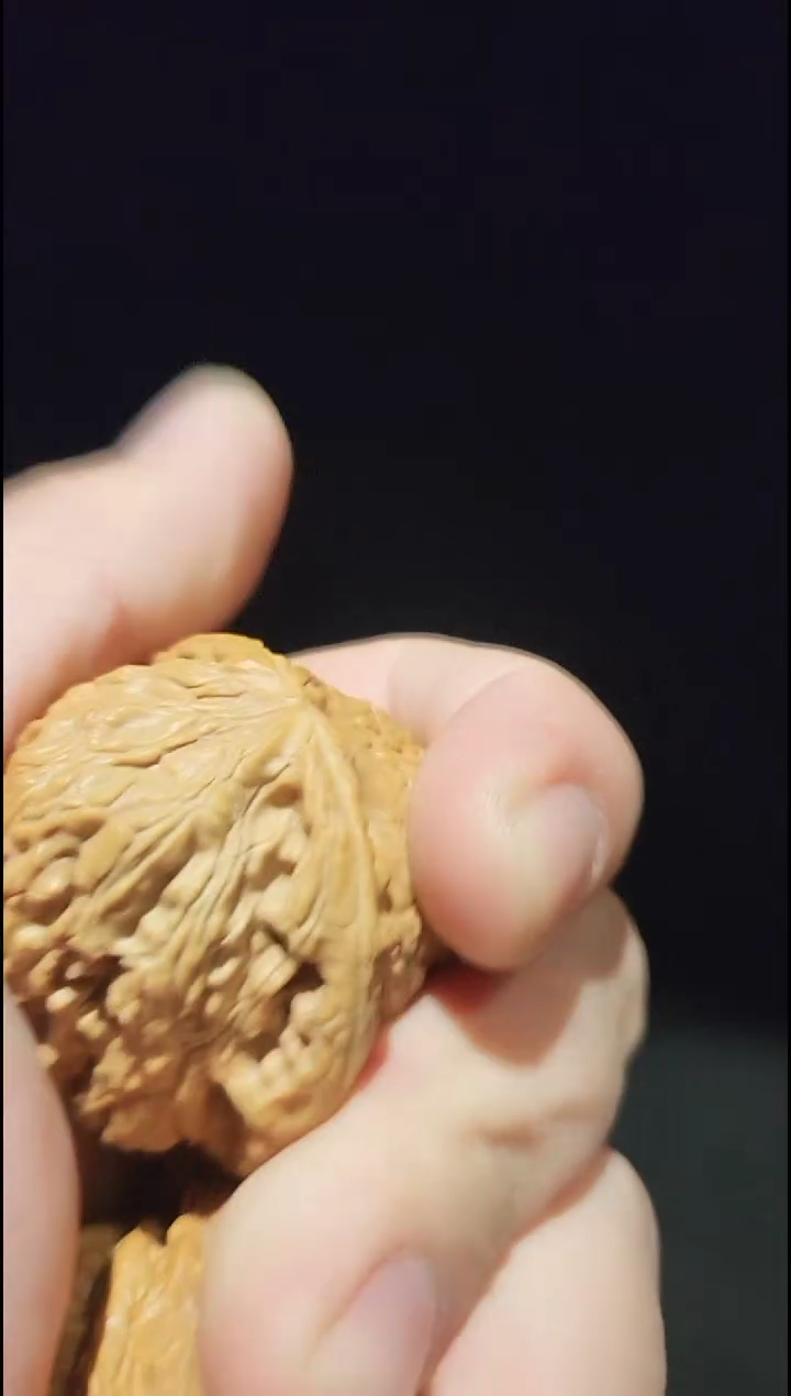 把件核桃【血麒麟】以打底无修#4107763