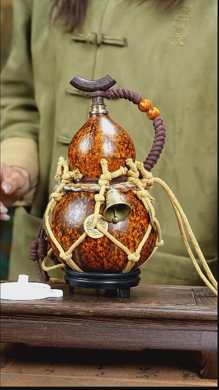 YM083复古网兜款天然酒葫芦（一物一拍）