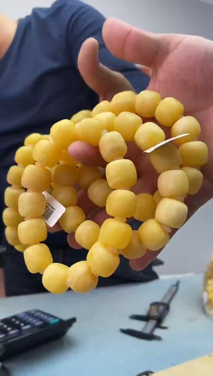 琥珀未镶嵌珠宝奇石假一罚十，永久原价包退多样性发一件043