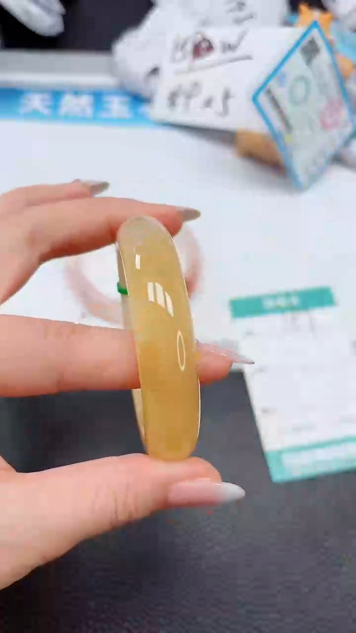 【闪购商品】石英质玉手镯未镶嵌197