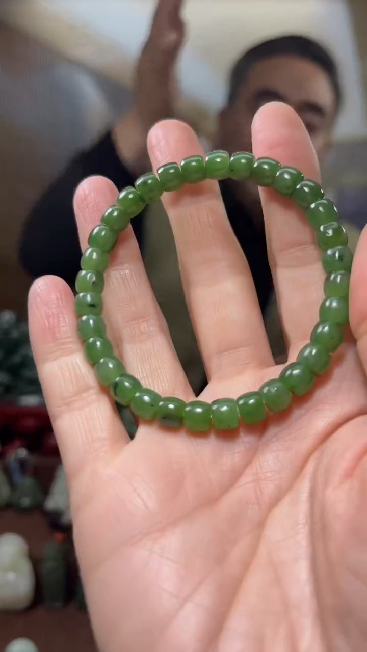 颈饰未镶嵌和田玉·