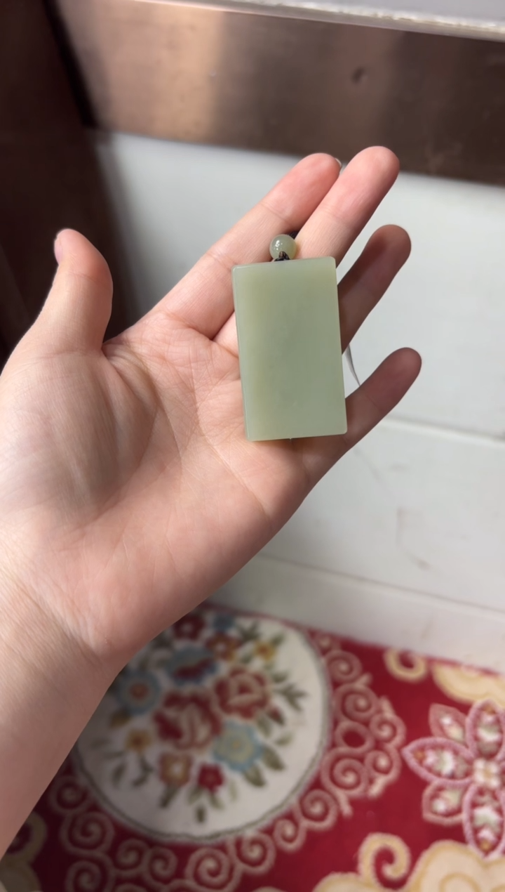 【闪购商品】和田玉吊坠(赠链)未镶嵌若羌微色差吊坠